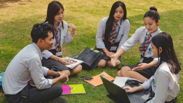 Gambar Artikel Mahasiswa Indonesia Dan Peran Pendidikan Dalam Membangun Kesadaran Sosial