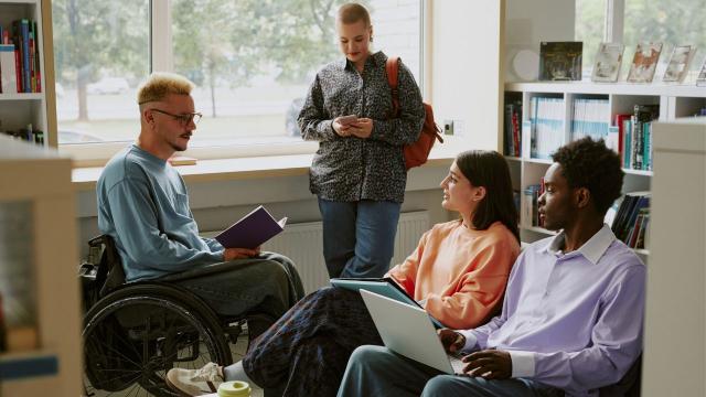 Gambar Artikel Mahasiswa Indonesia Dan Pentingnya Kemampuan Public Speaking Dalam Dunia Akademik