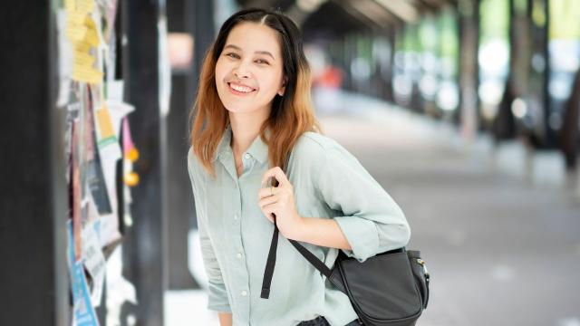 Gambar Artikel Mahasiswa Indonesia Dan Peluang Kerja Global Di Era Modern