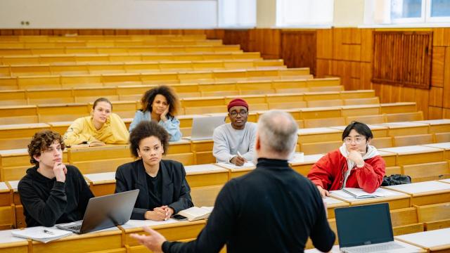 Gambar Artikel Mahasiswa Indonesia Dan Perubahan Sosial Di Era Modern