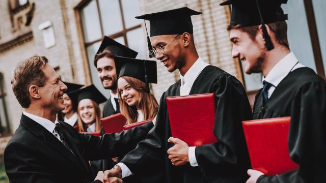 Gambar Artikel Mahasiswa Dan Kehidupan Kampus Sebagai Ruang Pembentukan Jati Diri