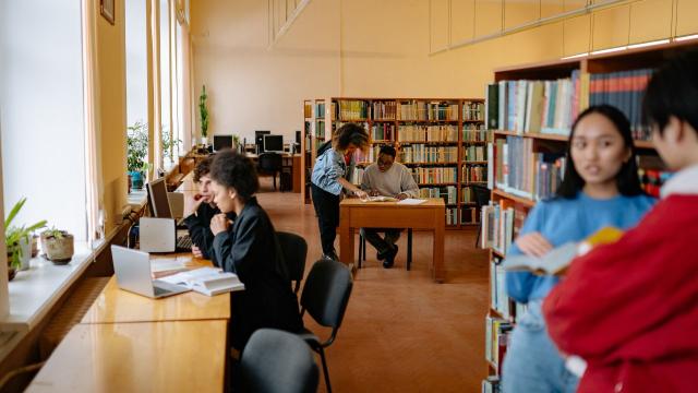 Gambar Artikel Mahasiswa Indonesia Dan Masa Depan Kampus Global Di Era Persaingan Internasional