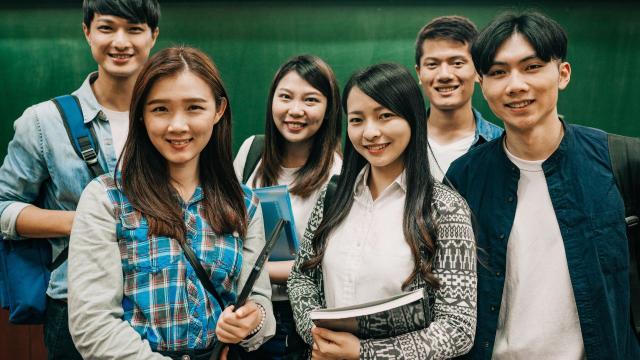 Gambar Artikel Mahasiswa Visioner: Membangun Masa Depan Melalui Pendidikan, Organisasi, Dan Kesehatan