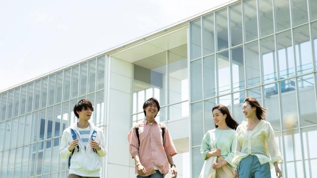 Gambar Artikel Mahasiswa Visioner: Membangun Masa Depan Melalui Pendidikan, Karakter, Dan Kesehatan