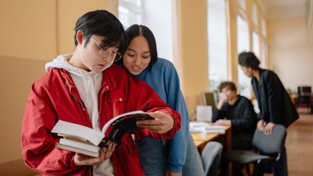 Gambar Artikel Mahasiswa Dan Penguatan Kreativitas Inovatif: Membangun Ide, Karakter, Dan Kesehatan Berpikir