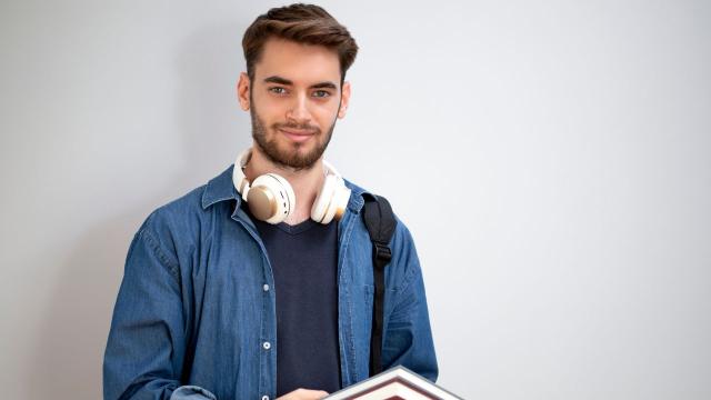 Gambar Artikel Membangun Kemampuan Problem Solving Mahasiswa Indonesia Untuk Menghadapi Tantangan Kompleks