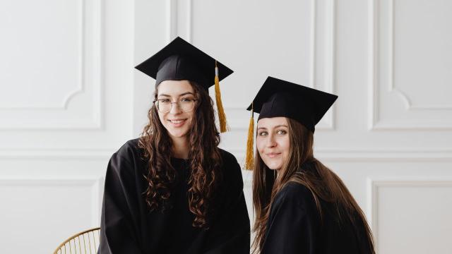Mahasiswa Berintegritas: Membangun Keseimbangan Pendidikan, Organisasi, Pergaulan, Dan Kesehatan Di Universitas Indonesia