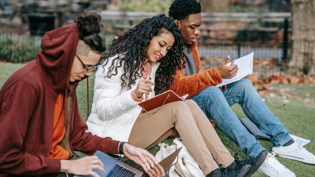 Gambar Artikel Mahasiswa Dan Pentingnya Membangun Karakter Di Masa Kuliah