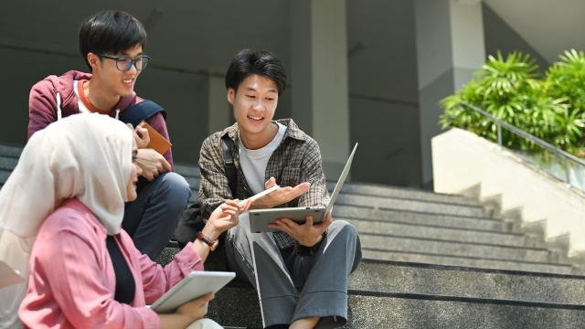 Gambar Artikel Kehidupan Mahasiswa Indonesia: Belajar, Berkembang, Dan Siap Berkarya
