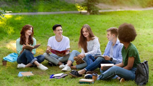 Gambar Artikel Mahasiswa Dan Pentingnya Kreativitas Dalam Dunia Pendidikan Tinggi
