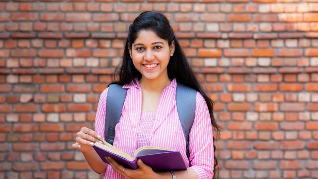 Gambar Artikel Mahasiswa Dan Peran Penting Pengembangan Diri Di Luar Akademik