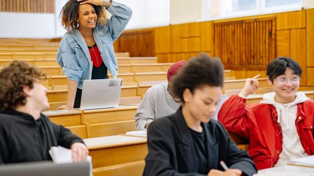 Gambar Artikel Mahasiswa Dan Pentingnya Motivasi Belajar Dalam Meraih Prestasi