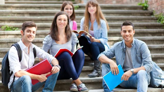 Gambar Artikel Mahasiswa Dan Pentingnya Kesadaran Sosial Dalam Kehidupan Bermasyarakat