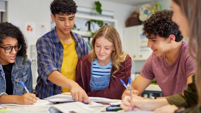 Gambar Artikel Mahasiswa Indonesia Dan Tantangan Kehidupan Akademik