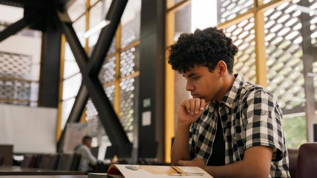 Kehidupan Mahasiswa Dan Proses Adaptasi Di Lingkungan Kampus