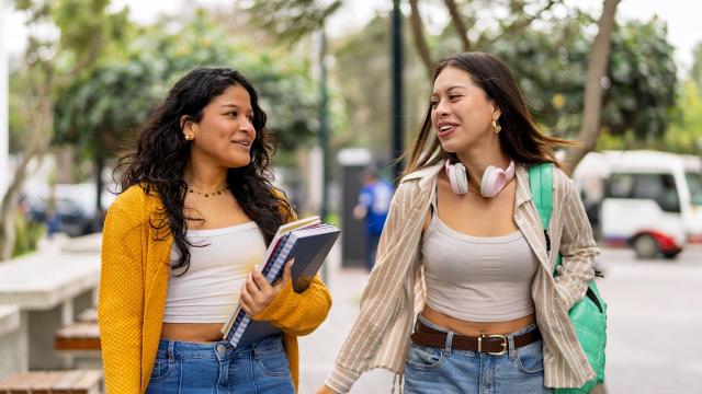 Gambar Artikel Mahasiswa Dan Dinamika Pertemanan Di Lingkungan Kampus