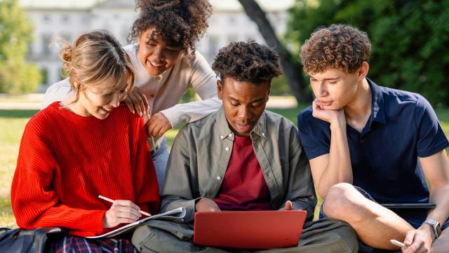 Mahasiswa Dan Tantangan Akademik Di Setiap Jenjang Perkuliahan