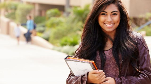 Gambar Artikel Mahasiswa Dan Budaya Diskusi Sebagai Sarana Pengembangan Pola Pikir Kritis
