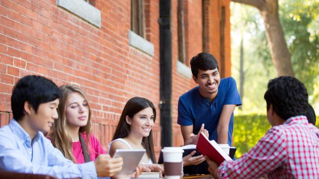 Gambar Artikel Mahasiswa Dan Proses Pembentukan Sikap Kritis Dalam Lingkungan Akademik