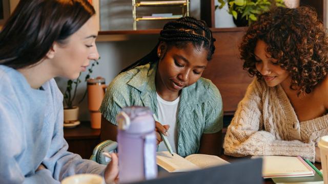Gambar Artikel Mahasiswa Dan Dinamika Kehidupan Di Lingkungan Kos Atau Asrama