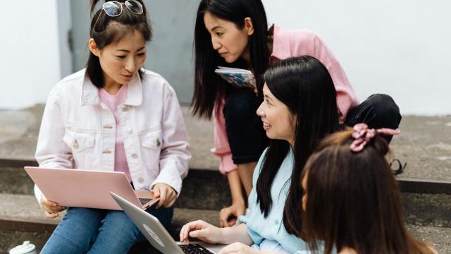 Gambar Artikel Mahasiswa Dan Tantangan Menghadapi Perubahan Peran Sosial Di Masa Kuliah