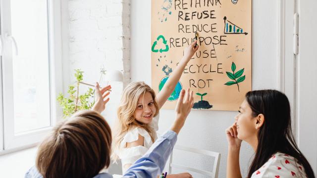 Gambar Artikel Mahasiswa Dan Dinamika Pertemanan Di Lingkungan Kampus