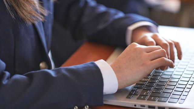 Gambar Artikel Mahasiswa Dan Pergaulan Di Lingkungan Kampus