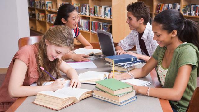 Gambar Artikel Kesehatan Mental Mahasiswa Di Tengah Tekanan Akademik