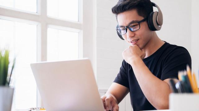 Peran Dosen Dalam Membimbing Karier Mahasiswa