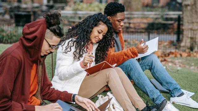 Gambar Artikel Peran Dosen Dalam Meningkatkan Motivasi Belajar Mahasiswa