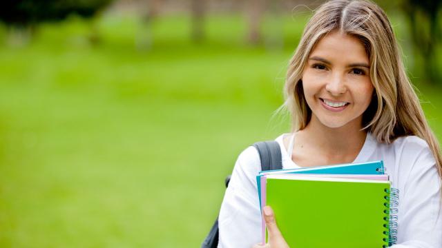 Gambar Artikel Mahasiswa Indonesia Dan Pentingnya Kemandirian Finansial Selama Kuliah