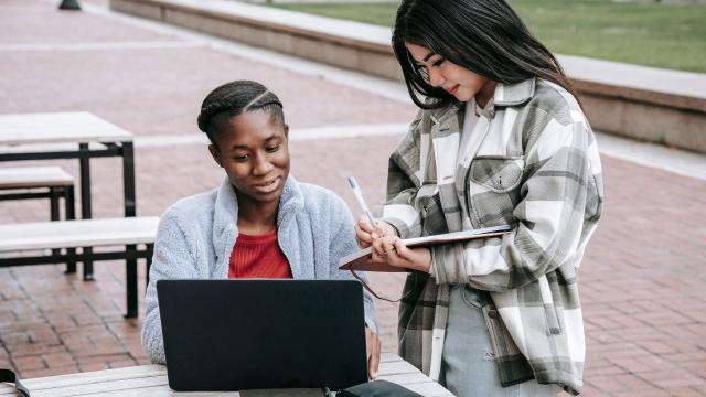 Gambar Artikel Membangun Mahasiswa Indonesia Yang Sehat, Kritis, Dan Berdaya Saing