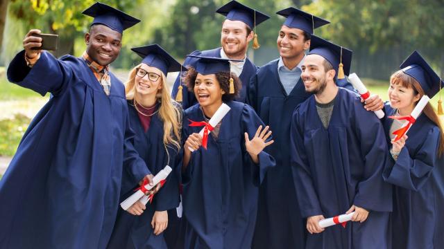 Gambar Artikel Sinergi Mahasiswa, Dosen, Dan Universitas Dalam Mewujudkan Pendidikan Tinggi Berkualitas