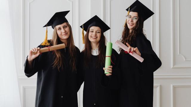 Gambar Artikel Mahasiswa Indonesia Dan Tantangan Pendidikan Tinggi Di Era Perubahan Sosial