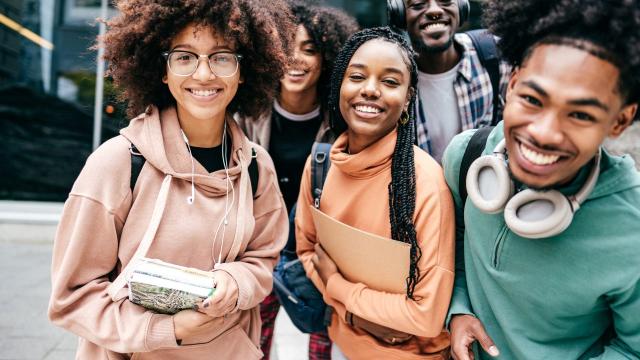 Mahasiswa Di Universitas Indonesia Dalam Proses Pembentukan Kompetensi Dan Karakter