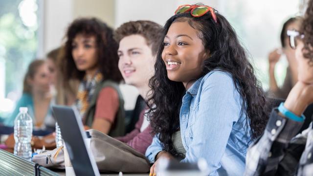 Mahasiswa Dan Universitas Indonesia Dalam Membangun Lingkungan Belajar Yang Berkualitas