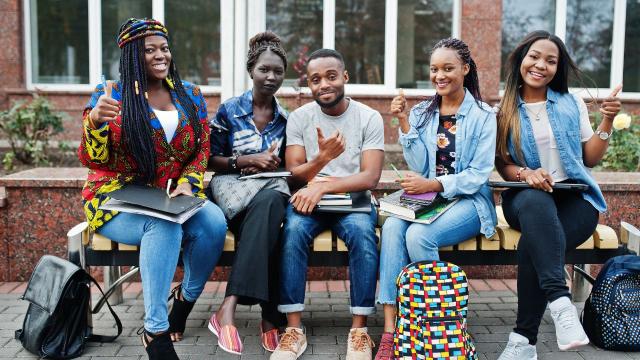 Gambar Artikel Mahasiswa Indonesia Dan Peran Universitas Dalam Pendidikan Demokrasi Kampus