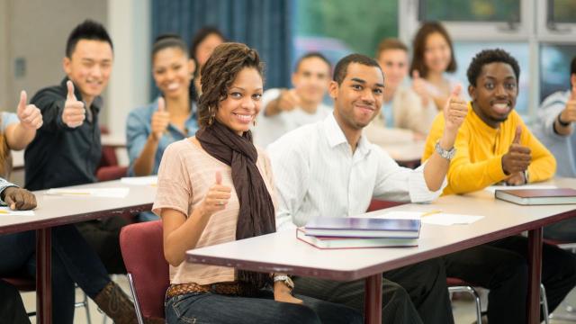 Gambar Artikel Mahasiswa Indonesia Dan Penguatan Soft Skills Sebagai Bekal Masa Depan