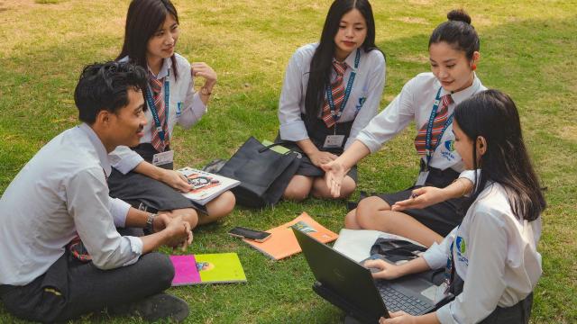 Gambar Artikel Kesiapan Karier Mahasiswa Dalam Sistem Pendidikan Tinggi Indonesia