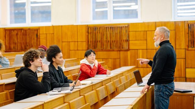 Mahasiswa Dan Proses Pendewasaan Diri Di Lingkungan Universitas