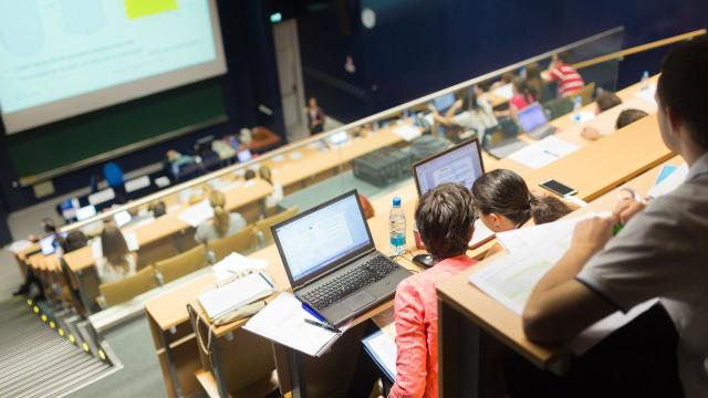 Gambar Artikel Mahasiswa Dan Implementasi Pendidikan Karakter Di Lingkungan Kampus