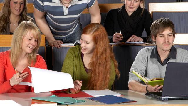 Gambar Artikel Mahasiswa Dan Penguatan Budaya Riset Di Lingkungan Universitas