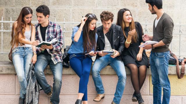 Gambar Artikel Mahasiswa Dan Peran Kreativitas Dalam Pengembangan Karir