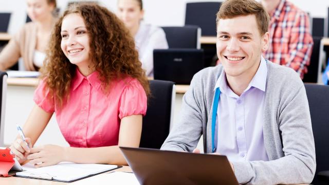 Gambar Artikel Mahasiswa Dan Peran Literasi Finansial Dalam Mengelola Kehidupan Kampus