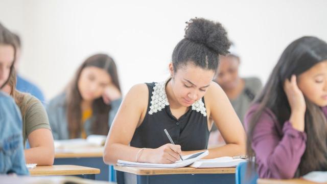 Gambar Artikel Mahasiswa Dan Peran Kreativitas Dalam Pengembangan Diri