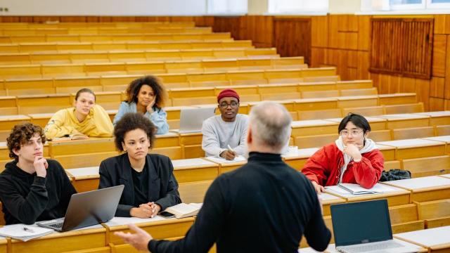 Gambar Artikel Membangun Pendidikan Tinggi Inklusif Melalui Peran Mahasiswa Dan Universitas