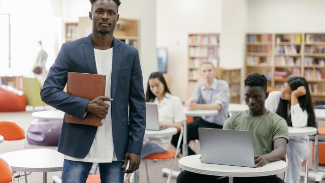 Transformasi Pendidikan Tinggi Di Indonesia Dan Dampaknya Bagi Mahasiswa