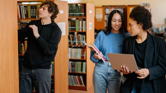 Gambar Artikel Sinergi Kurikulum Dan Pendidikan Inklusif Dalam Mendukung Kesuksesan Mahasiswa