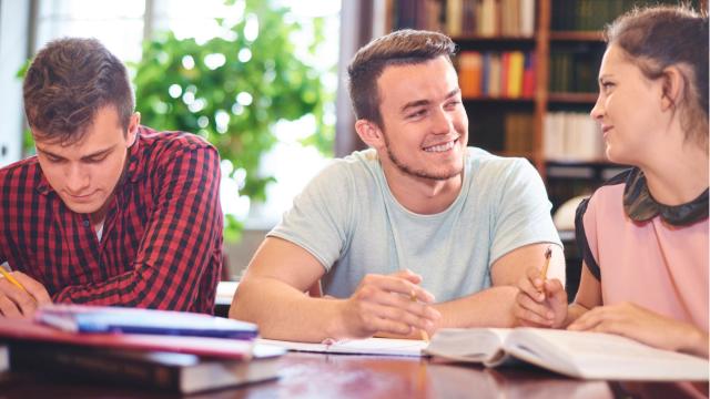 Gambar Artikel Mahasiswa Dan Pentingnya Kolaborasi Internasional Di Perguruan Tinggi