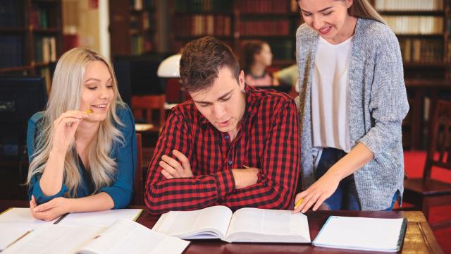 Mahasiswa Dan Pentingnya Kewirausahaan Di Lingkungan Kampus